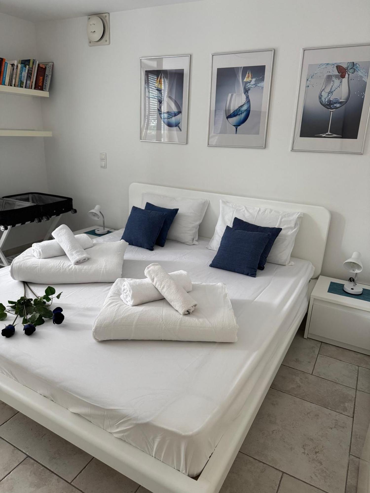 Anabella Apartment Izola Esterno foto
