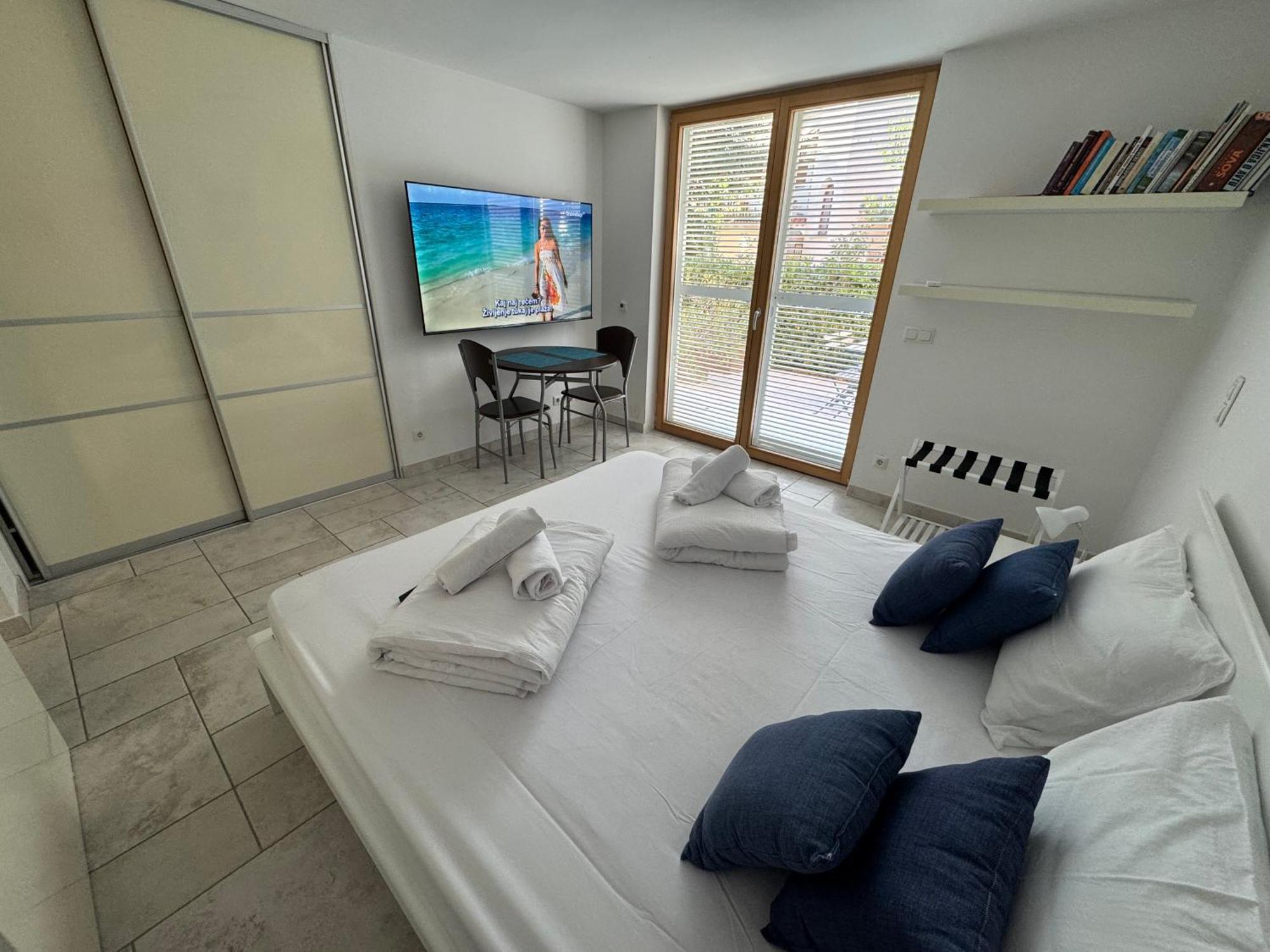 Anabella Apartment Izola Esterno foto