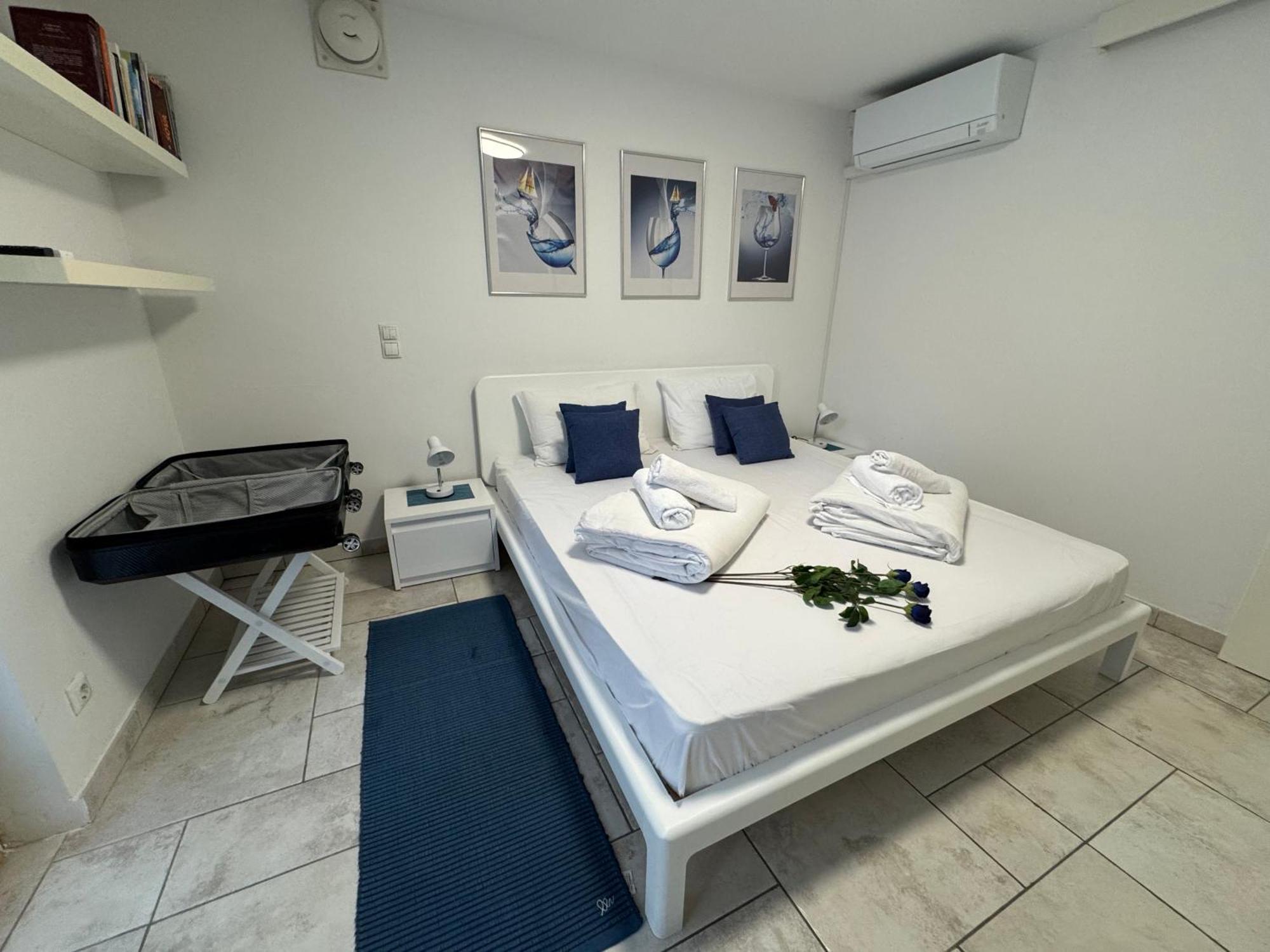 Anabella Apartment Izola Esterno foto